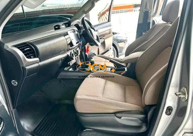 
								2017 TOYOTA HILUX 2.4 E REVO DOUBLE CAB full									