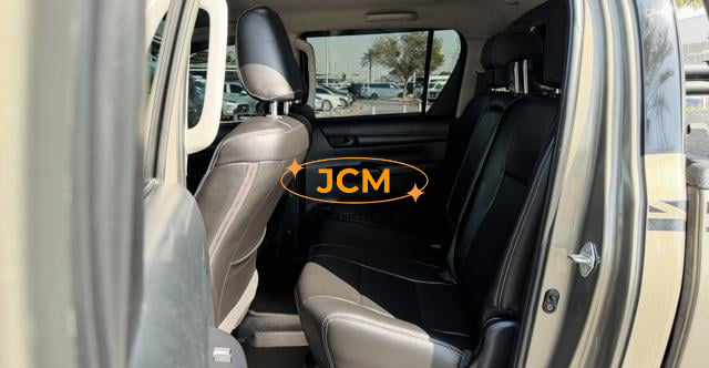 
								2023 TOYOTA HILUX 2.4 E REVO DOUBLE CAB full									