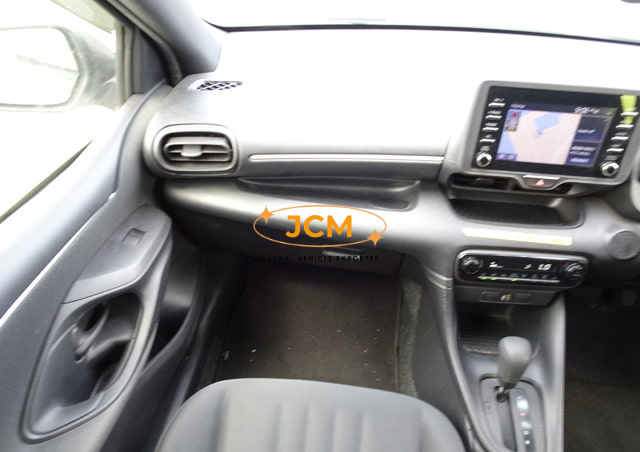 
								2021 TOYOTA YARIS HYBRID X full									