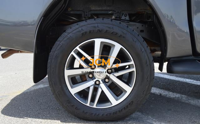 
								2018 TOYOTA HILUX DOUBLE CABIN 4WD full									
