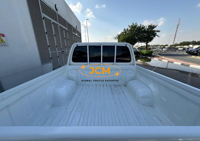 
								2019 TOYOTA HILUX PERFECT ACCIDENT FREE 2.7L 4WD full									