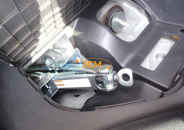 
								2020 SUZUKI SWIFT XG full									