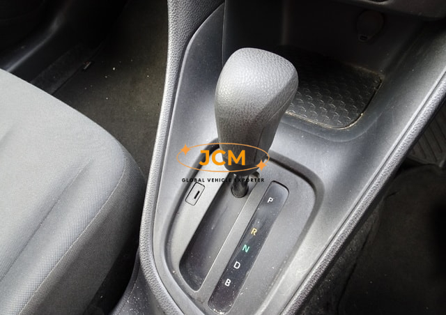 
								2021 TOYOTA YARIS HYBRID X full									