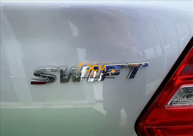 
								2023 SUZUKI SWIFT full									