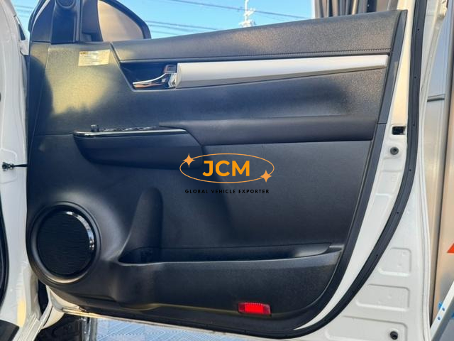 
								2018 TOYOTA HILUX Z 4WD full									