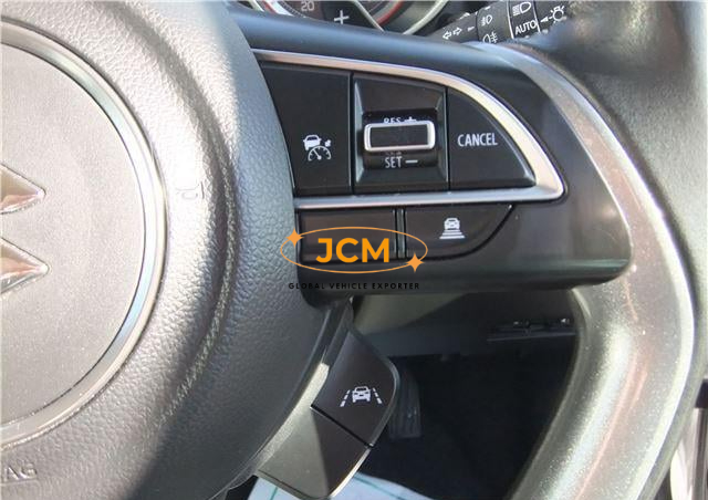 
								2021 SUZUKI SWIFT full									