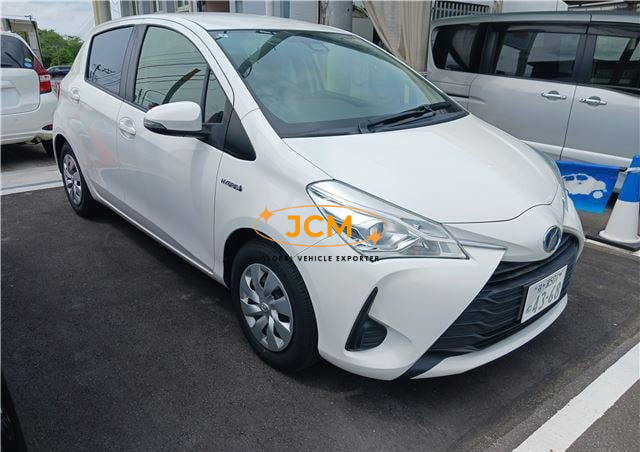 
								2020 TOYOTA VITZ full									
