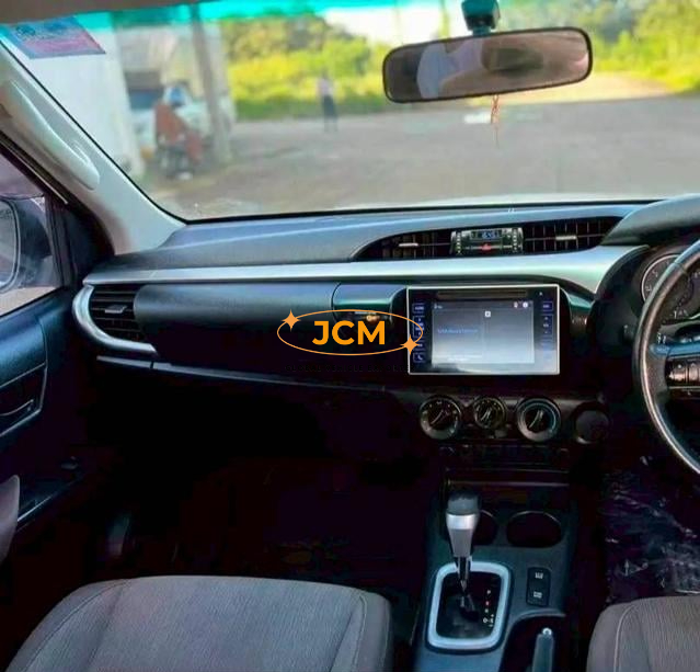 
								2018 TOYOTA HILUX 2.4 E REVO DOUBLE CAB full									