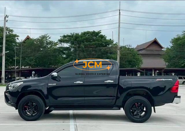 
								2017 TOYOTA HILUX 2.4 E REVO DOUBLE CAB full									