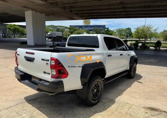 
								2024 TOYOTA HILUX 2.8 GR DOUBLE CAB full									