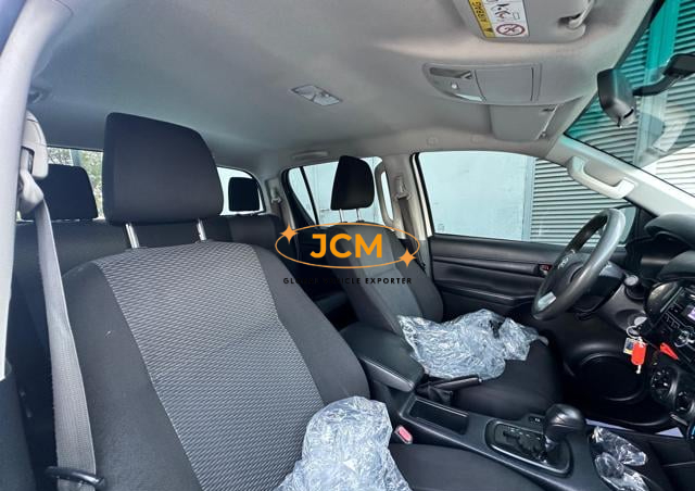
								2019 TOYOTA HILUX PERFECT ACCIDENT FREE 2.7L 4WD full									