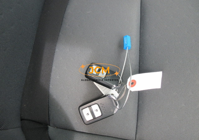 
								2021 HONDA FIT E:HEV full									