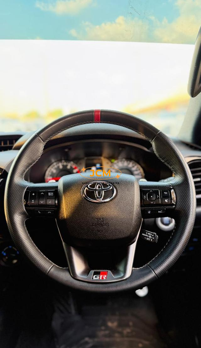 
								2024 TOYOTA HILUX GR full									