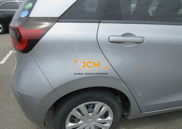 
								2021 HONDA FIT E:HEV full									