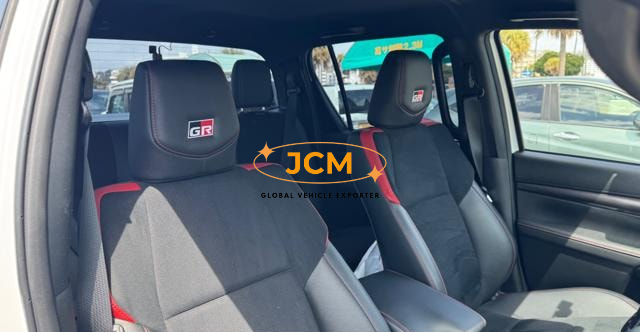 
								2024 TOYOTA HILUX ZGR full									