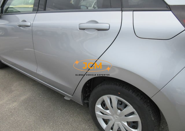 
								2021 HONDA FIT E:HEV full									