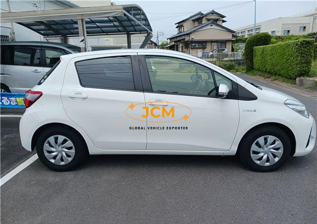 
								2020 TOYOTA VITZ full									