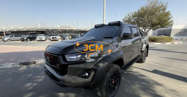 
								2023 TOYOTA HILUX 2.4 E REVO DOUBLE CAB full									