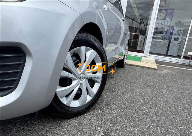 
								2023 SUZUKI SWIFT full									