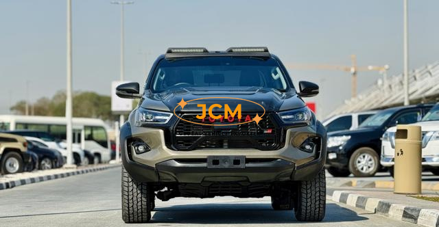 
								2023 TOYOTA HILUX 2.4 E REVO DOUBLE CAB full									