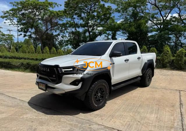 
								2024 TOYOTA HILUX 2.8 GR DOUBLE CAB full									