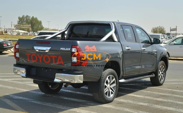 
								2018 TOYOTA HILUX DOUBLE CABIN 4WD full									