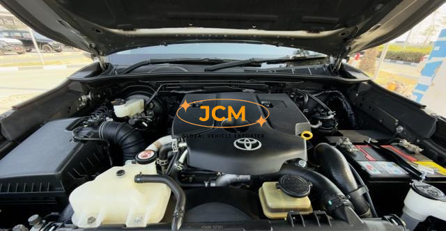 
								2023 TOYOTA HILUX 2.4 E REVO DOUBLE CAB full									
