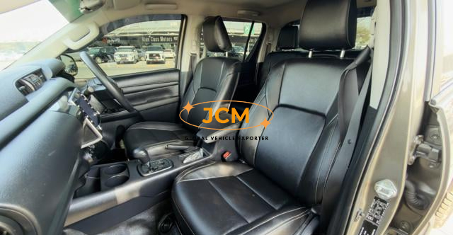 
								2023 TOYOTA HILUX 2.4 E REVO DOUBLE CAB full									