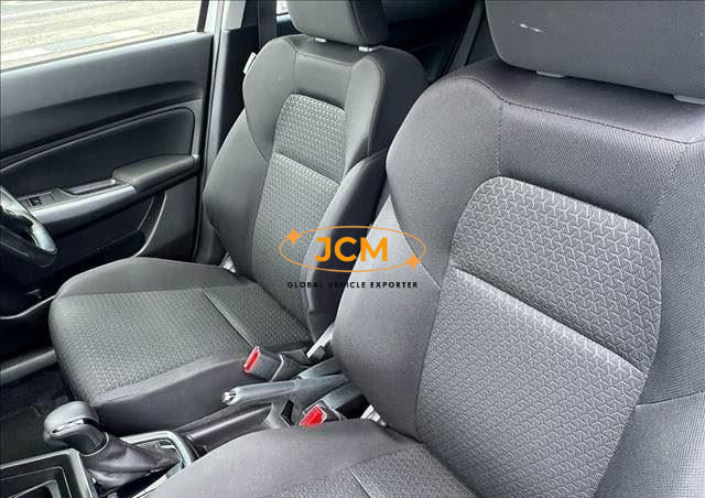 
								2023 SUZUKI SWIFT full									