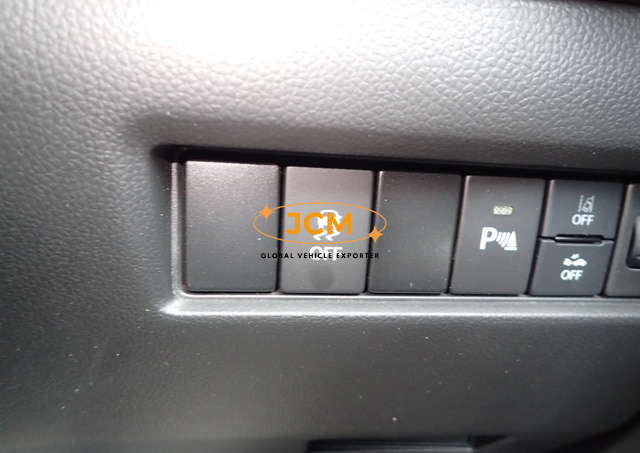 
								2020 SUZUKI SWIFT XG full									