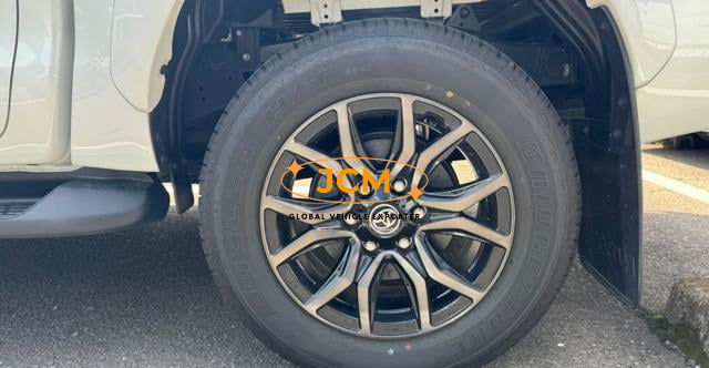 
								2024 TOYOTA HILUX ZGR full									