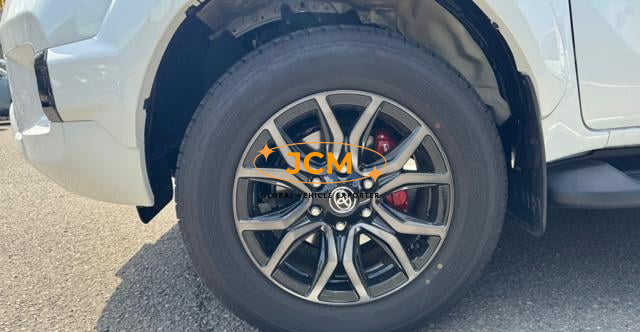 
								2024 TOYOTA HILUX ZGR full									