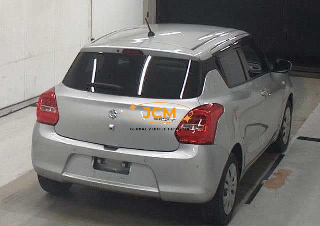 
								2023 SUZUKI SWIFT XG full									