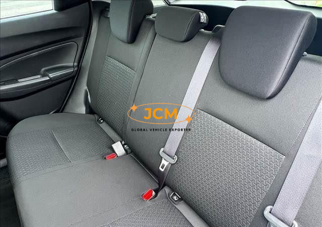 
								2023 SUZUKI SWIFT full									
