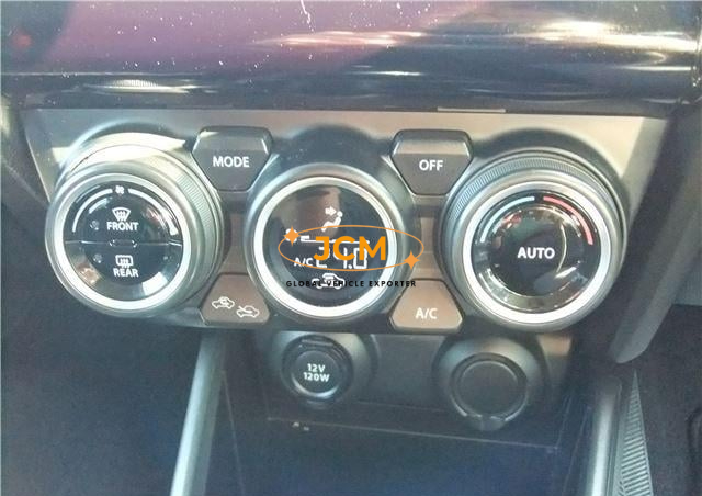 
								2021 SUZUKI SWIFT full									