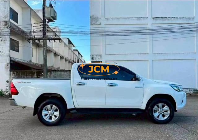 
								2018 TOYOTA HILUX 2.4 E REVO DOUBLE CAB full									