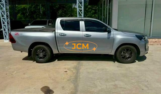 
								2020 TOYOTA HILUX 2.4 E REVO DOUBLE CAB full									