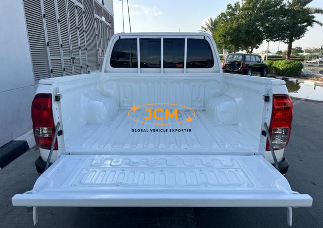 
								2019 TOYOTA HILUX PERFECT ACCIDENT FREE 2.7L 4WD full									