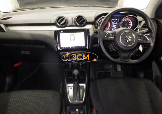 
								2023 SUZUKI SWIFT XG full									