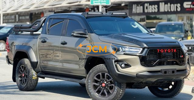 
								2023 TOYOTA HILUX 2.4 E REVO DOUBLE CAB full									