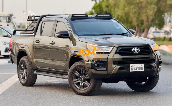 2023 TOYOTA HILUX 2.8 4WD