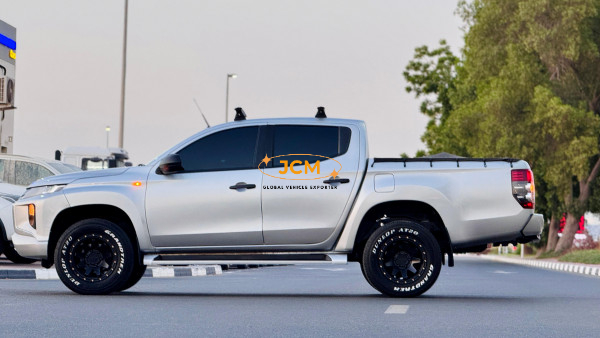 2021 MITSUBISHI TRITON