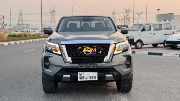 2022 NISSAN NAVARA