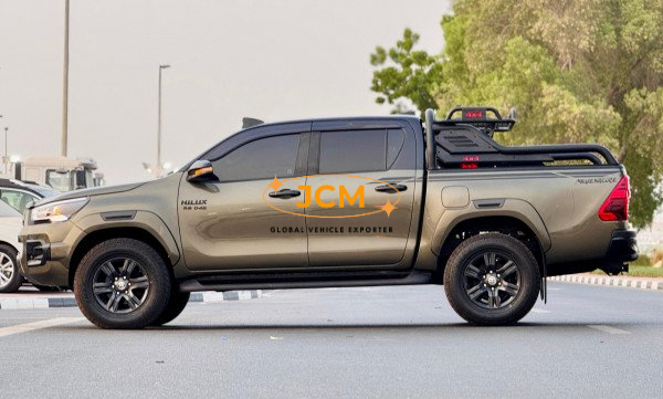 2023 TOYOTA HILUX 2.8 4WD