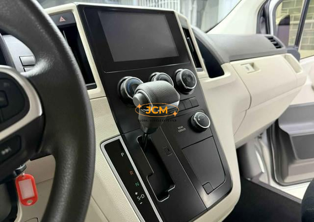 
								2026 TOYOTA HIACE VAN 2.8 GL GRANDIA AT 2WD LHD 12 Seaters full									