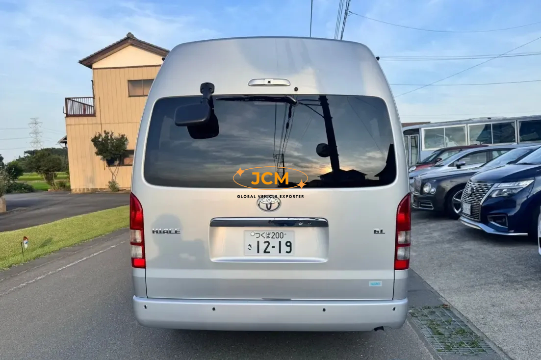 Toyota Hiace Commuter  GL ( 14 SEATER )