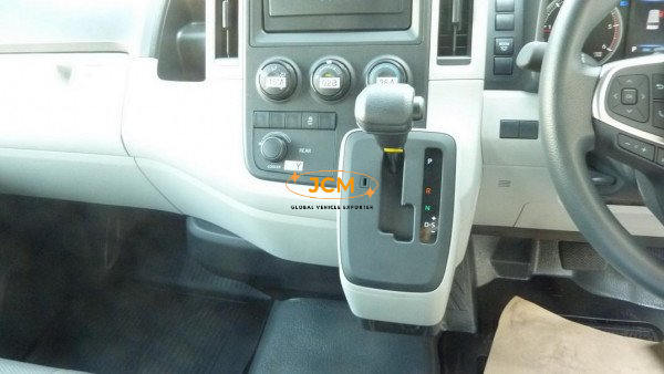 
								Toyota Hiace 2026 Right-hand-drive 14 Seaters full									