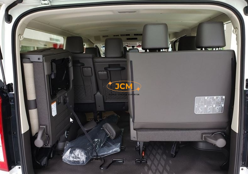 
								2020 Toyota Hiace GL Grandia Tourer LHD 10 Seats full									