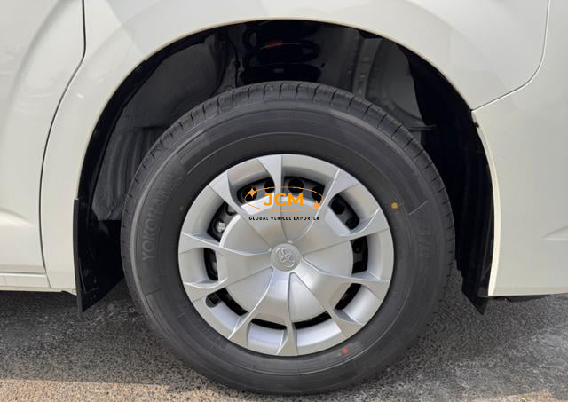 
								2025 TOYOTA HIACE COMMUTER 15 Seaters full									