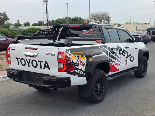 
								2021 TOYOTA HILUX 2.8 4WD full									